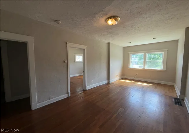 Photo 2 of Sale Pending at 3550 Seymour Ave, Cleveland, OH 44113 | MLS# 5239053 | Listing updated on 2026-09-09