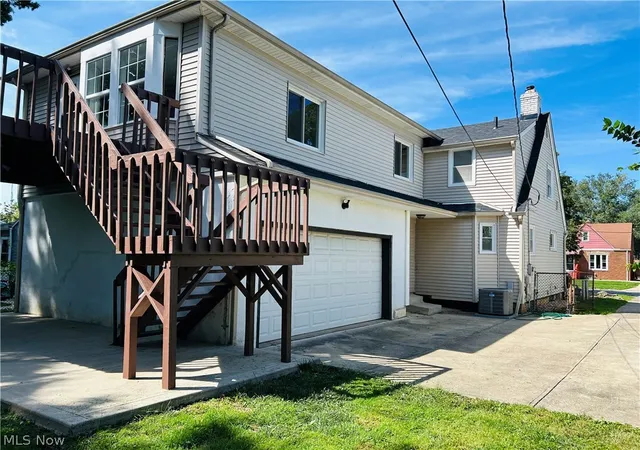 Photo 2 of Single family home for sale at 10117 Chesterfield Dr, Parma Heights, OH 44130 | MLS# 5239999 | Listing updated on 2026-09-17