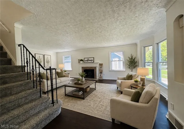 Photo 3 of Single family home for sale at 10117 Chesterfield Dr, Parma Heights, OH 44130 | MLS# 5239999 | Listing updated on 2026-09-17