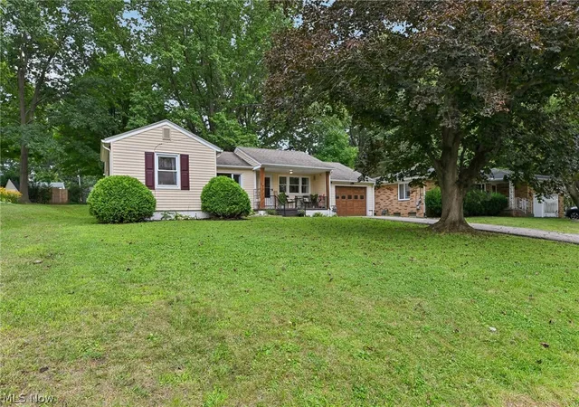 Photo 2 of Sale Pending at 557 Hartzell Dr, Barberton, OH 44203 | MLS# 5240133 | Listing updated on 2026-09-08