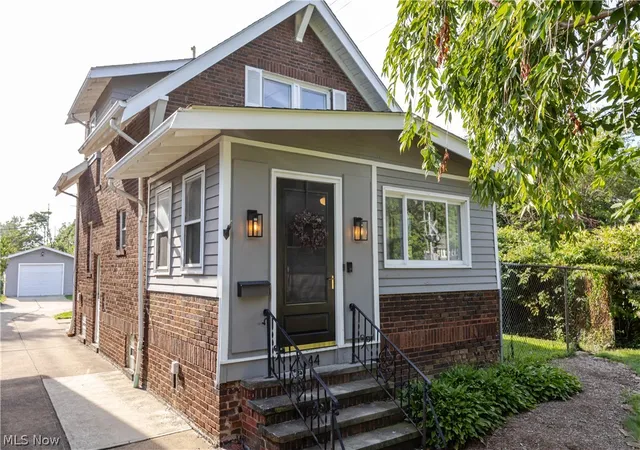 Photo 1 of Sale Pending at 1344 Manor Park Ave, Lakewood, OH 44107 | MLS# 5238066 | Listing updated on 2026-09-11