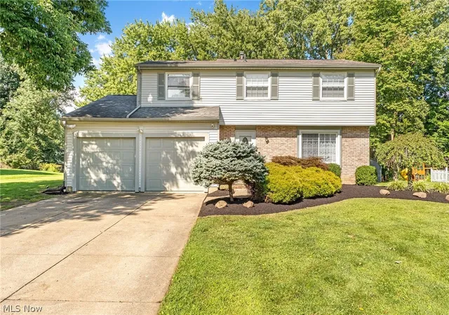 Photo 1 of Sale Pending at 4366 Sunnyview Dr, Uniontown, OH 44685 | MLS# 5239908 | Listing updated on 2026-09-05
