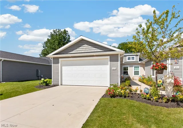 Photo 1 of Single family home for sale at 258 Silver Spring Cir, Elyria, OH 44035 | MLS# 5239648 | Listing updated on 2026-09-14