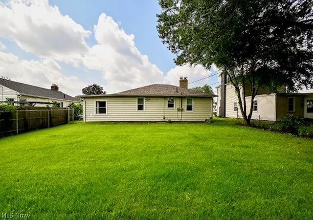 Photo 2 of Single family home for sale at 1156 Delverne Ave Sw, Canton, OH 44710 | MLS# 5239081 | Listing updated on 2026-10-05
