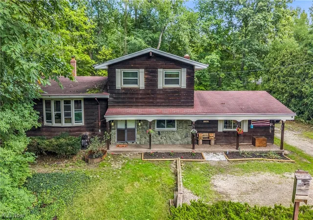 Single family home for sale at 5239 Sleepy Hollow Rd, Valley City, OH 44280 | MLS# 5239904