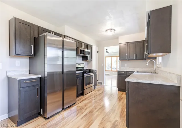 Photo 2 of Single family home for sale at 10185 Chesterfield Dr, Parma Heights, OH 44130 | MLS# 5240124 | Listing updated on 2026-09-15