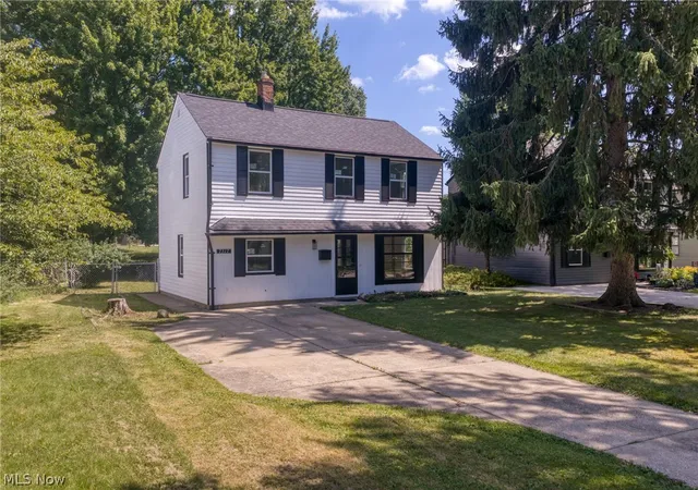 Photo 2 of Single family home for sale at 7317 Parma Park Blvd, Parma, OH 44130 | MLS# 5240164 | Listing updated on 2026-10-02