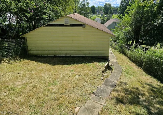 Photo 34 of Single family home for sale at 2412 Highland Ave, Parkersburg, WV 26101 | MLS# 5240216 | Listing updated on 2026-09-04