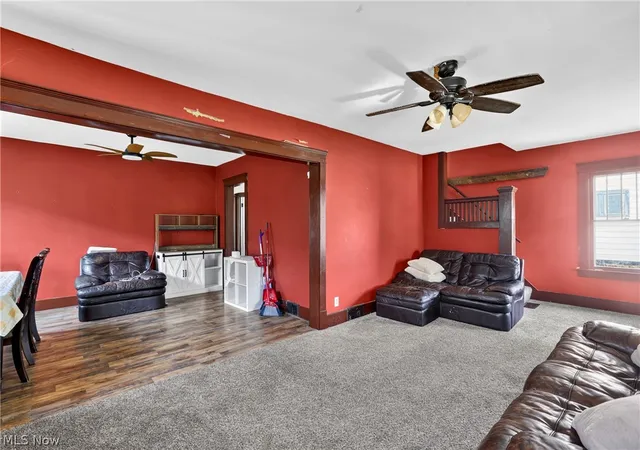 Photo 4 of Single family home for sale at 568 Oak Knoll Ave Se, Warren, OH 44483 | MLS# 5231180 | Listing updated on 2026-09-18