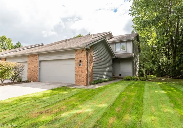 Photo 1 of Sale Pending at 14 Waterford Ln, Beachwood, OH 44122 | MLS# 5239583 | Listing updated on 2026-09-05