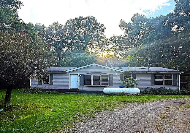 Photo 1 of Single family home for sale at 16786 Roses Run Rd, Salineville, OH 43945 | MLS# 5240074 | Listing updated on 2026-09-08