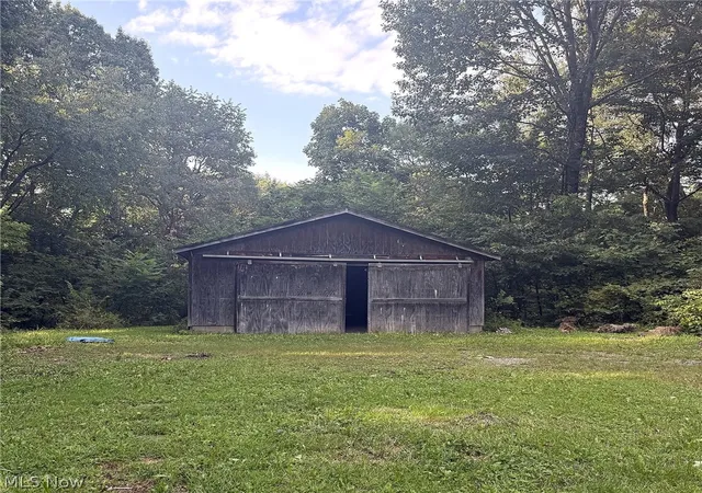 Photo 2 of Single family home for sale at 16786 Roses Run Rd, Salineville, OH 43945 | MLS# 5240074 | Listing updated on 2026-09-08