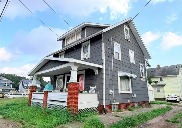 Photo 2 of Single family home for sale at 2310 7th St Nw, Canton, OH 44708 | MLS# 5237857 | Listing updated on 2026-09-17