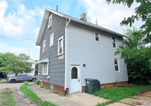 Photo 3 of Single family home for sale at 2310 7th St Nw, Canton, OH 44708 | MLS# 5237857 | Listing updated on 2026-09-17