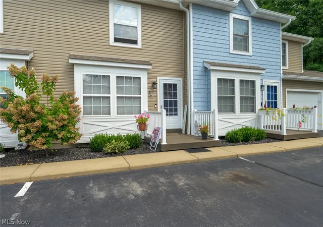 Photo 2 of Condo for sale at 3294 Woodland Trl #C, Cortland, OH 44410 | MLS# 5240290 | Listing updated on 2026-09-23
