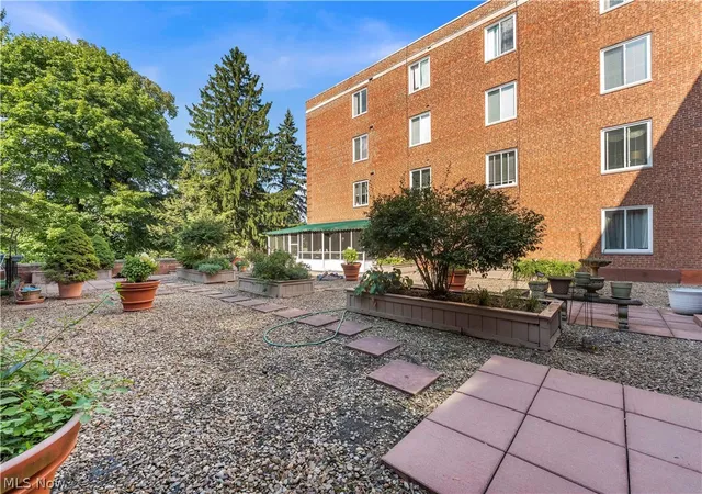 Listing Photo 2 - Condo for sale in building located at 19425 Van Aken Blvd, Shaker Heights, OH 44122 - Unit #207