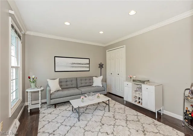 Photo 4 of Sale Pending at 32905 Seneca Dr, Solon, OH 44139 | MLS# 5240281 | Listing updated on 2026-09-02