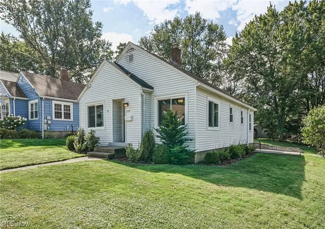 Photo 1 of Sale Pending at 139 Simcox St, Wadsworth, OH 44281 | MLS# 5239387 | Listing updated on 2026-09-16