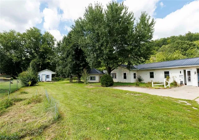 Photo 3 of Single family home for sale at 1843 Se Brightwood Road, New Philadelphia, OH 44663 | MLS# 5240342 | Listing updated on 2026-09-09