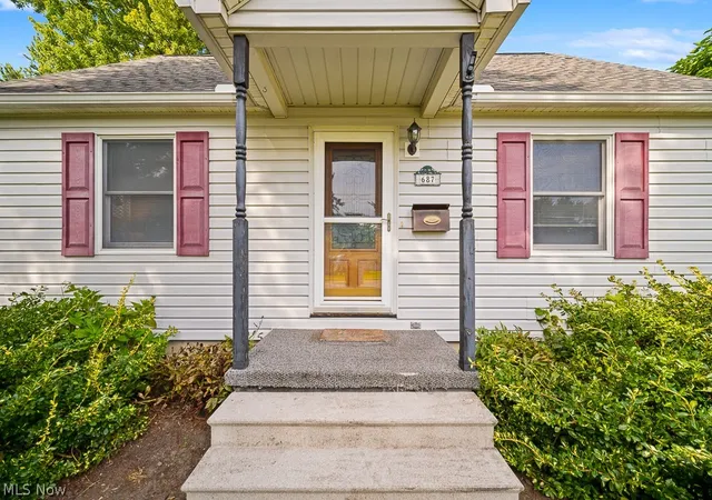 Photo 4 of Sale Pending at 687 Elyria Ave, Amherst, OH 44001 | MLS# 5234116 | Listing updated on 2026-09-08