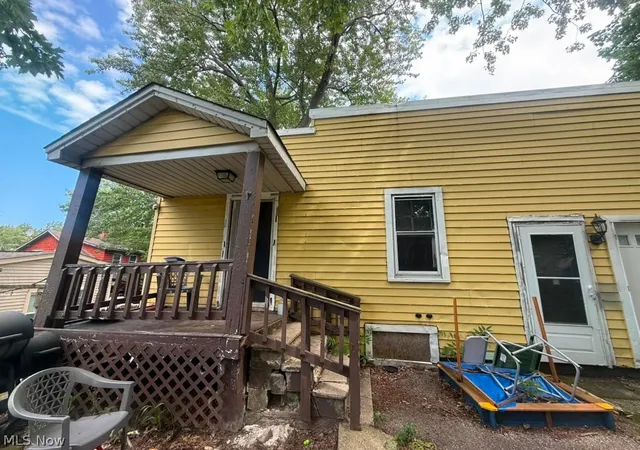 Photo 3 of Multi family home for sale at 133 W Jackson St, Painesville, OH 44077 | MLS# 5240320 | Listing updated on 2026-10-06