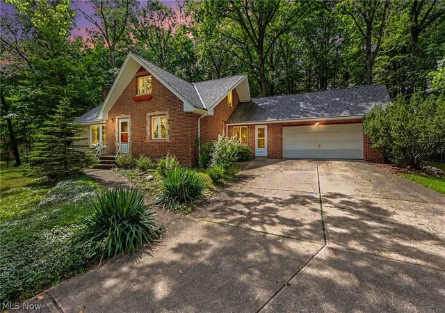 Photo 2 of Sale Pending at 7550 Beverly Dr, Independence, OH 44131 | MLS# 5239377 | Listing updated on 2026-09-12