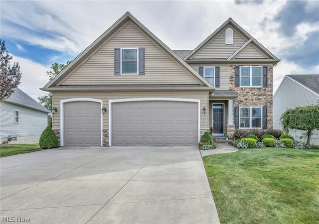 Photo 1 of Sale Pending at 8712 Blue Heron Wy, Mentor, OH 44060 | MLS# 5239561 | Listing updated on 2026-10-02