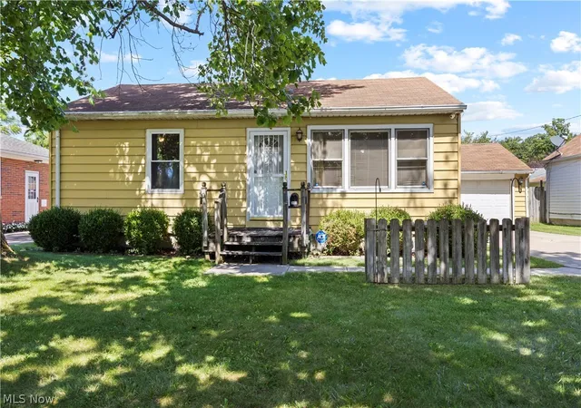 Photo 1 of Single family home for sale at 3403 Wilson St, Lorain, OH 44052 | MLS# 5240177 | Listing updated on 2026-09-28