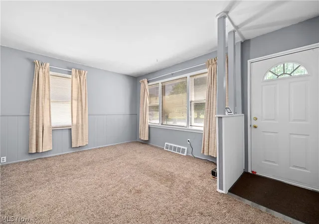 Photo 3 of Single family home for sale at 3403 Wilson St, Lorain, OH 44052 | MLS# 5240177 | Listing updated on 2026-09-28