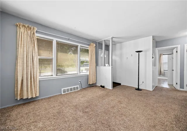 Photo 3 of Single family home for sale at 3403 Wilson St, Lorain, OH 44052 | MLS# 5240177 | Listing updated on 2026-09-28