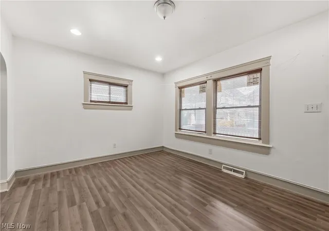 Photo 4 of Sale Pending at 3941 W 22Nd St, Cleveland, OH 44109 | MLS# 5240386 | Listing updated on 2026-10-27