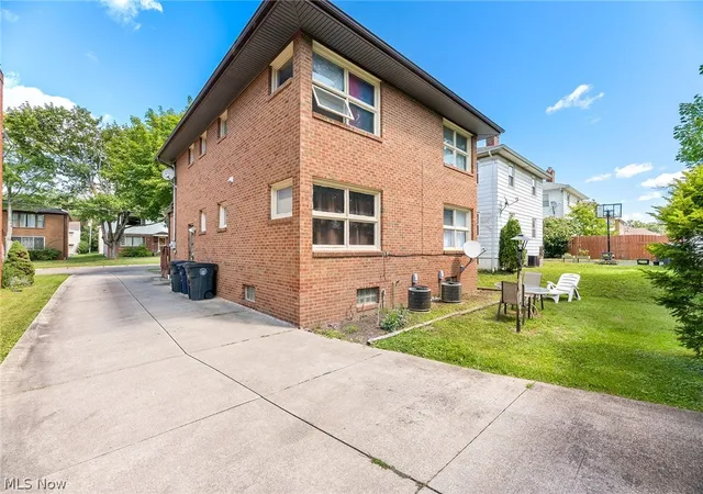 Photo 3 of Sale Pending at 1768-1770 Liberty Dr, Akron, OH 44313 | MLS# 5240392 | Listing updated on 2026-09-04
