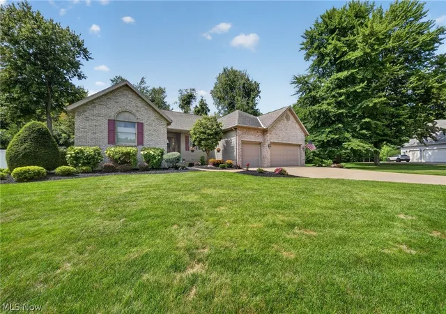 Photo 2 of Single family home for sale at 4419 Stafford Dr, Ashtabula, OH 44004 | MLS# 5236960 | Listing updated on 2026-09-06