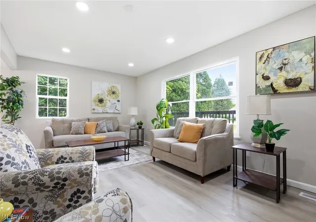 Photo 3 of Single family home for sale at 7012 Roe Blvd, Madison, OH 44057 | MLS# 5239363 | Listing updated on 2026-09-14