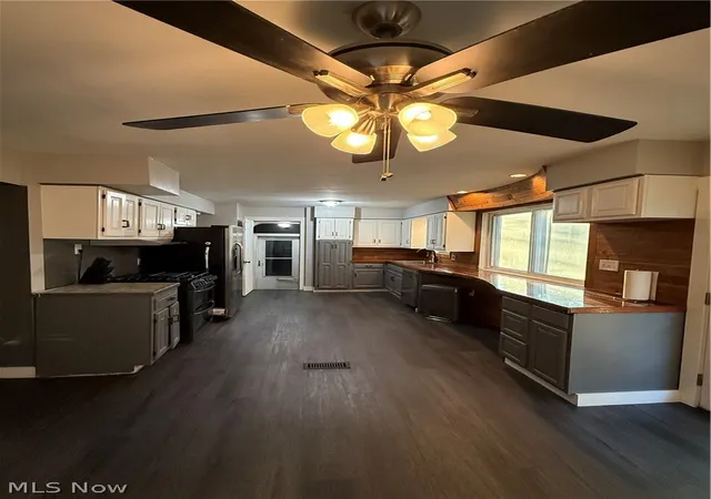 Photo 4 of Single family home for sale at 1647 Fairfax Rd, Akron, OH 44313 | MLS# 5237874 | Listing updated on 2026-09-09