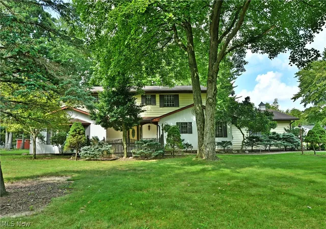Photo 1 of Sale Pending at 211 Fox Run, Cortland, OH 44410 | MLS# 5240234 | Listing updated on 2026-09-29