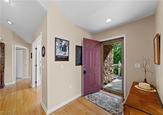 Photo 2 of Sale Pending at 5252 Redford Dr, Brunswick, OH 44212 | MLS# 5240078 | Listing updated on 2026-09-03