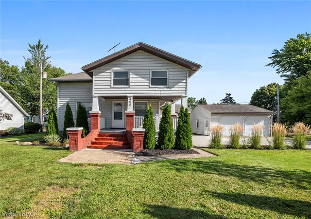 Photo 1 of Single family home for sale at 4651 E Lake Rd, Sheffield Lake, OH 44054 | MLS# 5238735 | Listing updated on 2026-09-29