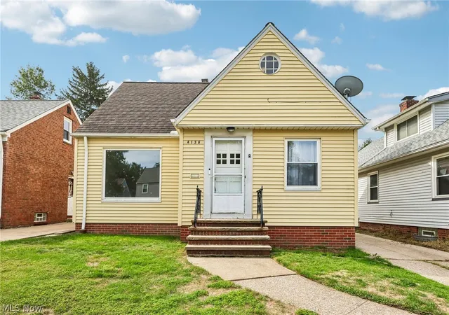 Photo 1 of Single family home for sale at 4136 Harwood Rd, South Euclid, OH 44121 | MLS# 5238195 | Listing updated on 2026-10-06