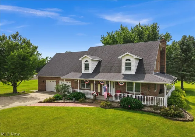 Photo 2 of Sale Pending at 42479 Adelbert St, Elyria, OH 44035 | MLS# 5239423 | Listing updated on 2026-09-25
