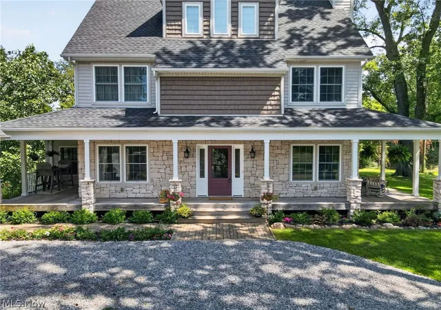 Photo 2 of Single family home for sale at 2099 S Ridge Rd E, Ashtabula, OH 44004 | MLS# 5240087 | Listing updated on 2026-09-29