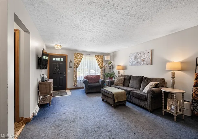 Photo 4 of Sale Pending at 5464 Whitehaven Ave, North Olmsted, OH 44070 | MLS# 5240198 | Listing updated on 2026-09-03