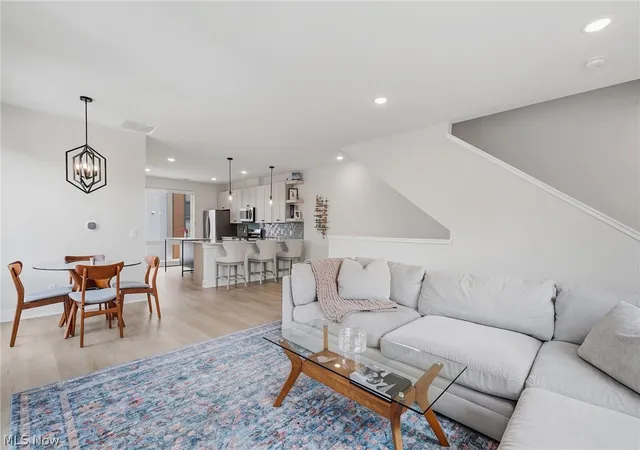 Photo 4 of Condo for sale at 7317 Catlin Ct, Cleveland, OH 44102 | MLS# 5238770 | Listing updated on 2026-09-11