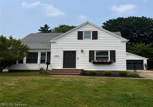 Photo 1 of Single family home for sale at 1382 Sunset Rd, Mayfield Heights, OH 44124 | MLS# 5240498 | Listing updated on 2026-09-11