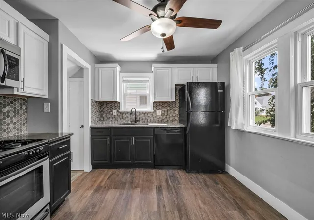 Photo 3 of Sale Pending at 3021 Tuxedo Ave, Parma, OH 44134 | MLS# 5240495 | Listing updated on 2026-09-28
