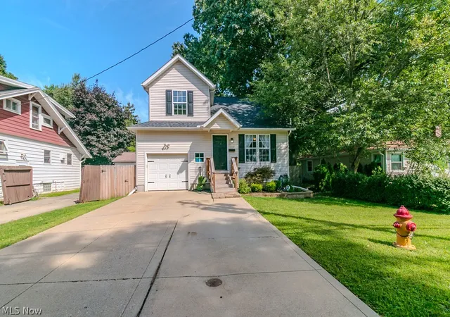 Photo 38 of Single family home for sale at 7759 Manor Dr, Mentor On The Lake, OH 44060 | MLS# 5238689 | Listing updated on 2026-09-10