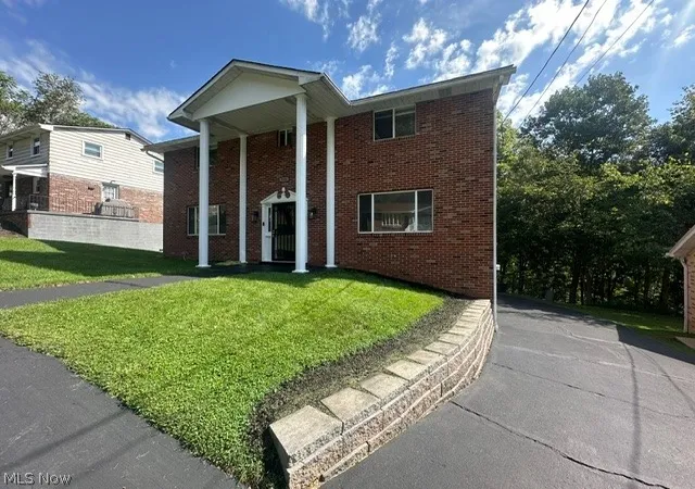 Photo 2 of Single family home for sale at 116 Bass Dr, Weirton, WV 26062 | MLS# 5239263 | Listing updated on 2026-09-09
