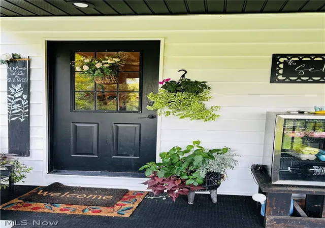 Photo 2 of Single family home for sale at 4300 Falls Rd Sw, Sherrodsville, OH 44675 | MLS# 5240210 | Listing updated on 2026-10-01