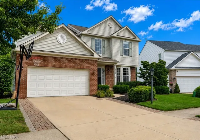 Photo 3 of Single family home for sale at 8858 Jordan Ct, North Ridgeville, OH 44039 | MLS# 5240487 | Listing updated on 2026-09-03