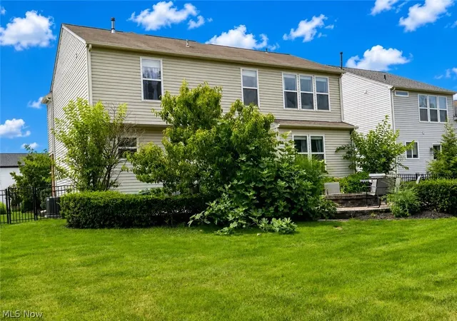 Photo 4 of Single family home for sale at 8858 Jordan Ct, North Ridgeville, OH 44039 | MLS# 5240487 | Listing updated on 2026-10-02